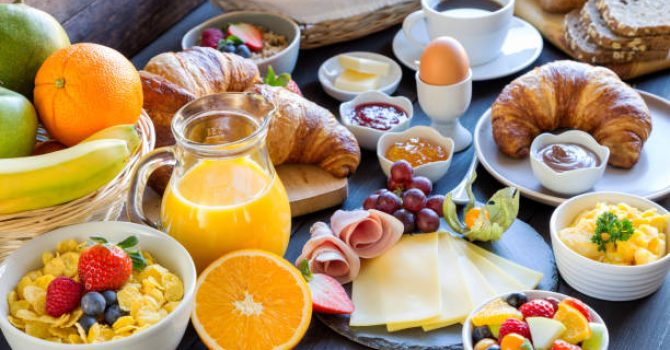breakfast table